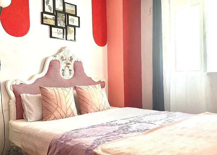 Aj Casa 1949 Quiet 3* Ronda